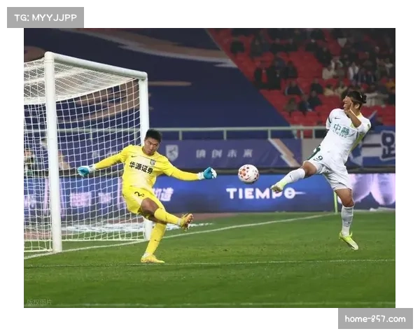 方镜淇手指脱位坚持比赛 三镇门将展现职业精神 方镜淇手指脱位坚持比赛 三镇门将展现职业精神